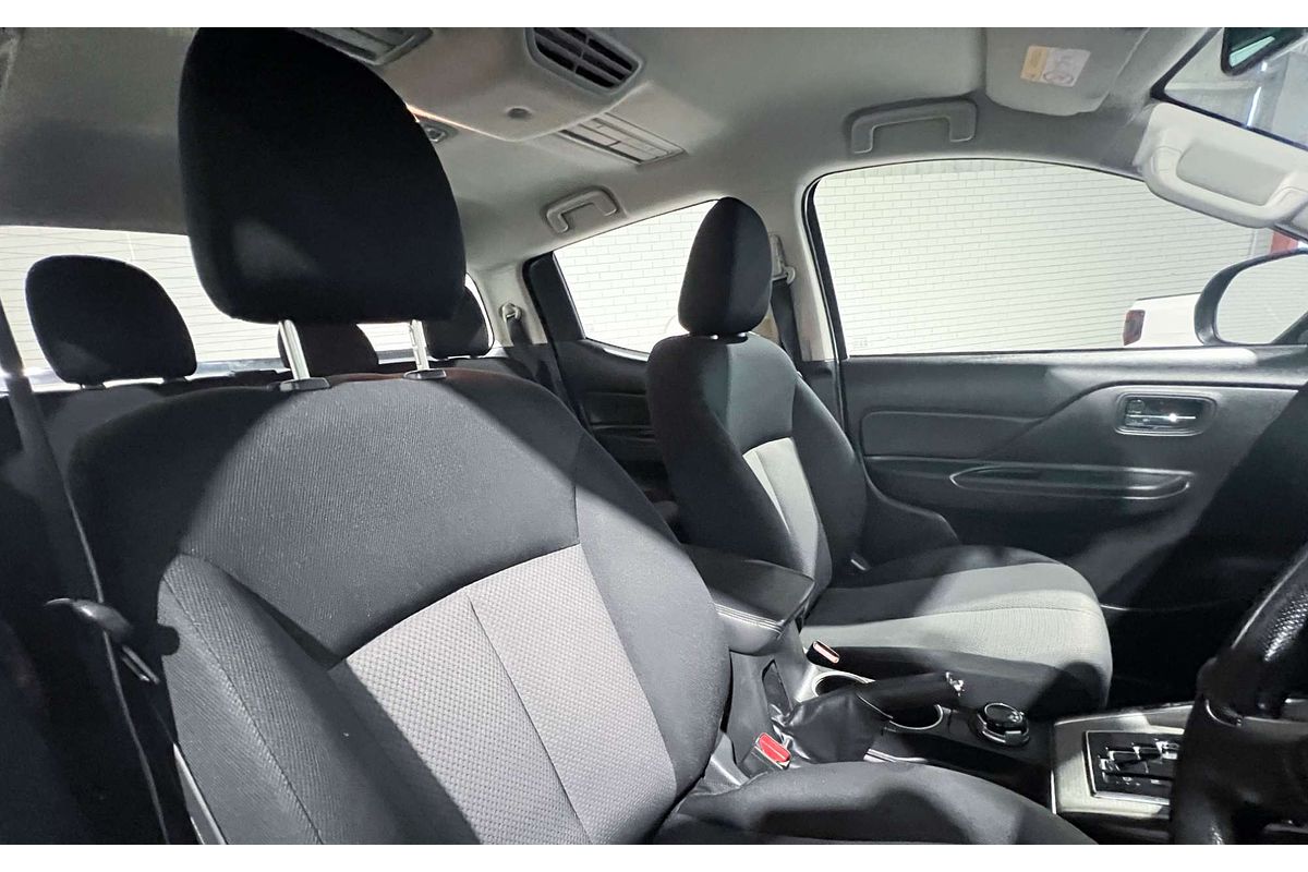 2022 Mitsubishi Triton GLX+ MR 4X4