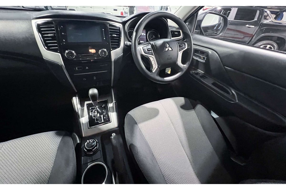 2022 Mitsubishi Triton GLX+ MR 4X4