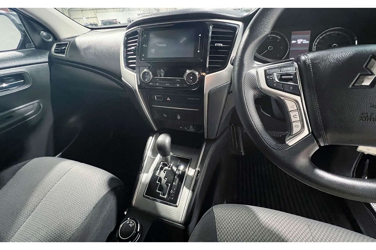 2022 Mitsubishi Triton GLX+ MR 4X4