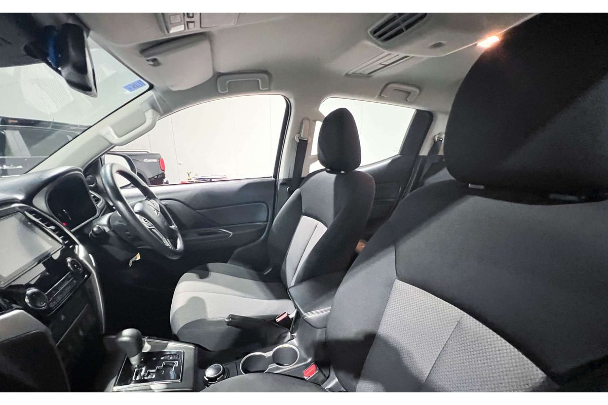 2022 Mitsubishi Triton GLX+ MR 4X4