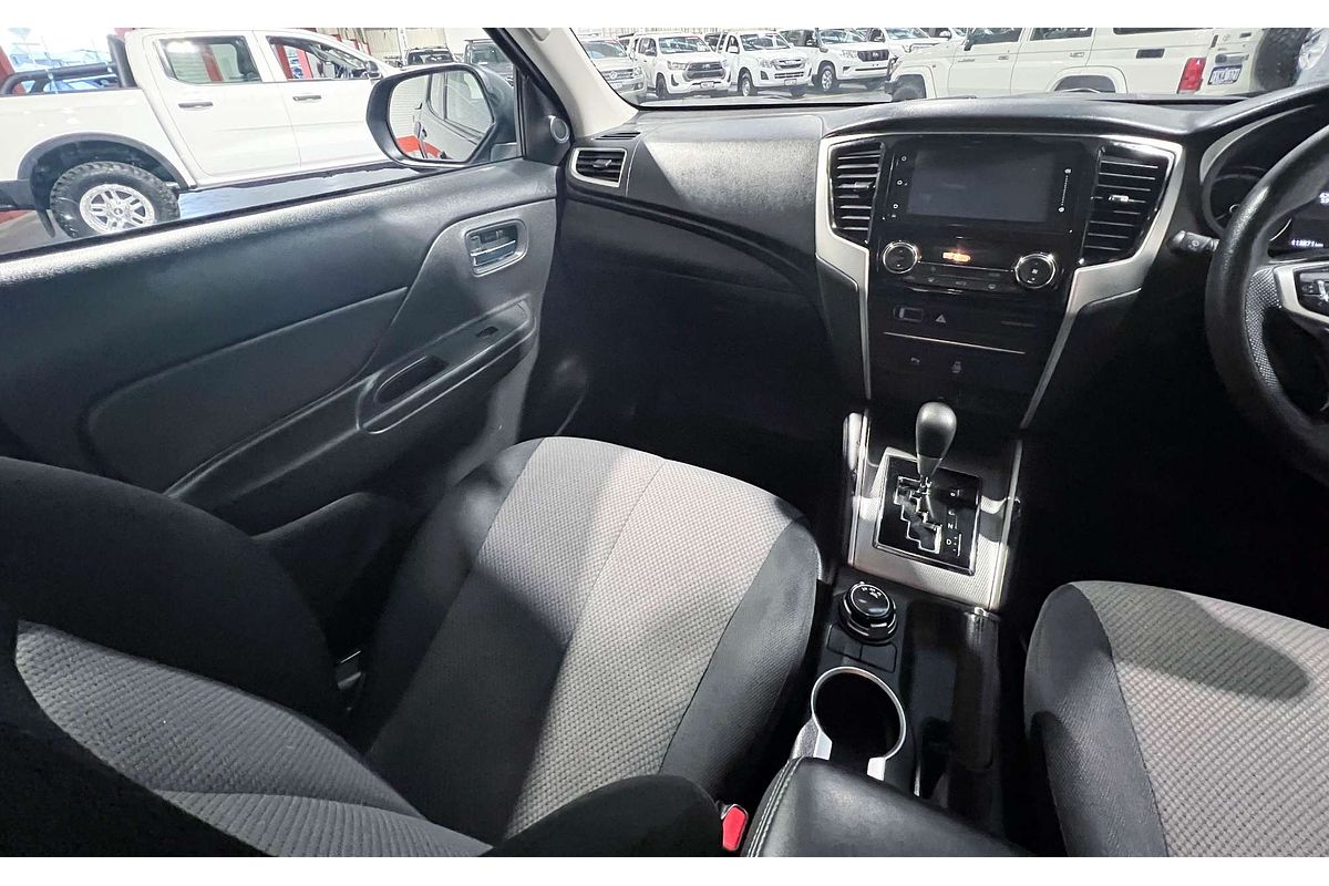 2022 Mitsubishi Triton GLX+ MR 4X4