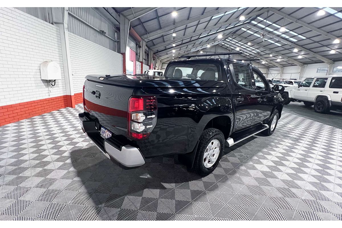 2022 Mitsubishi Triton GLX+ MR 4X4