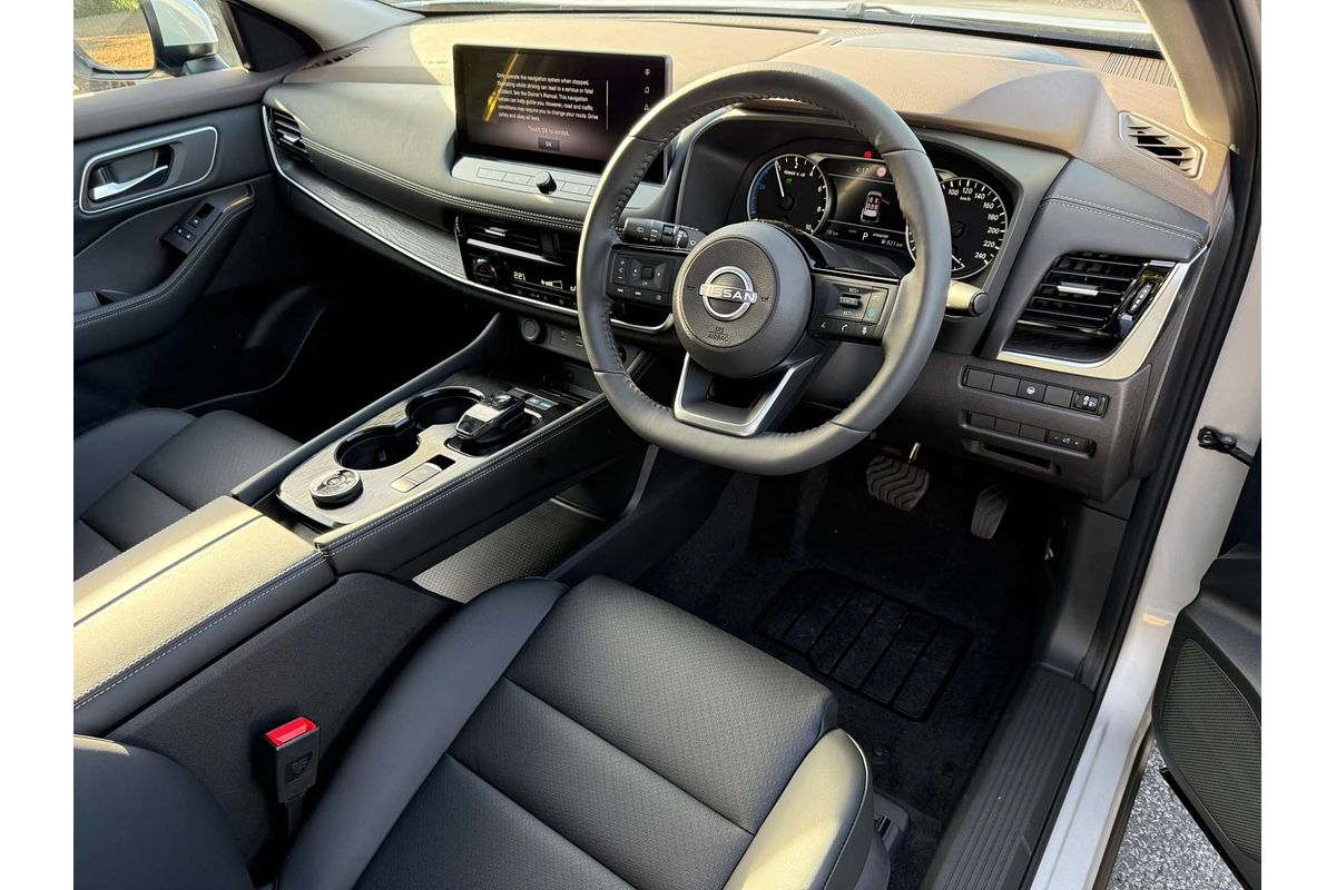 2025 Nissan X-TRAIL ST-L e-POWER T33