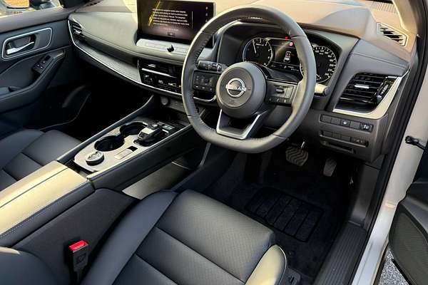 2025 Nissan X-TRAIL ST-L e-POWER T33