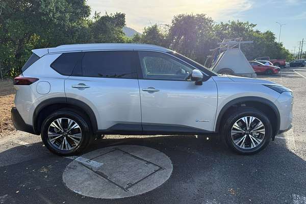 2025 Nissan X-TRAIL ST-L e-POWER T33