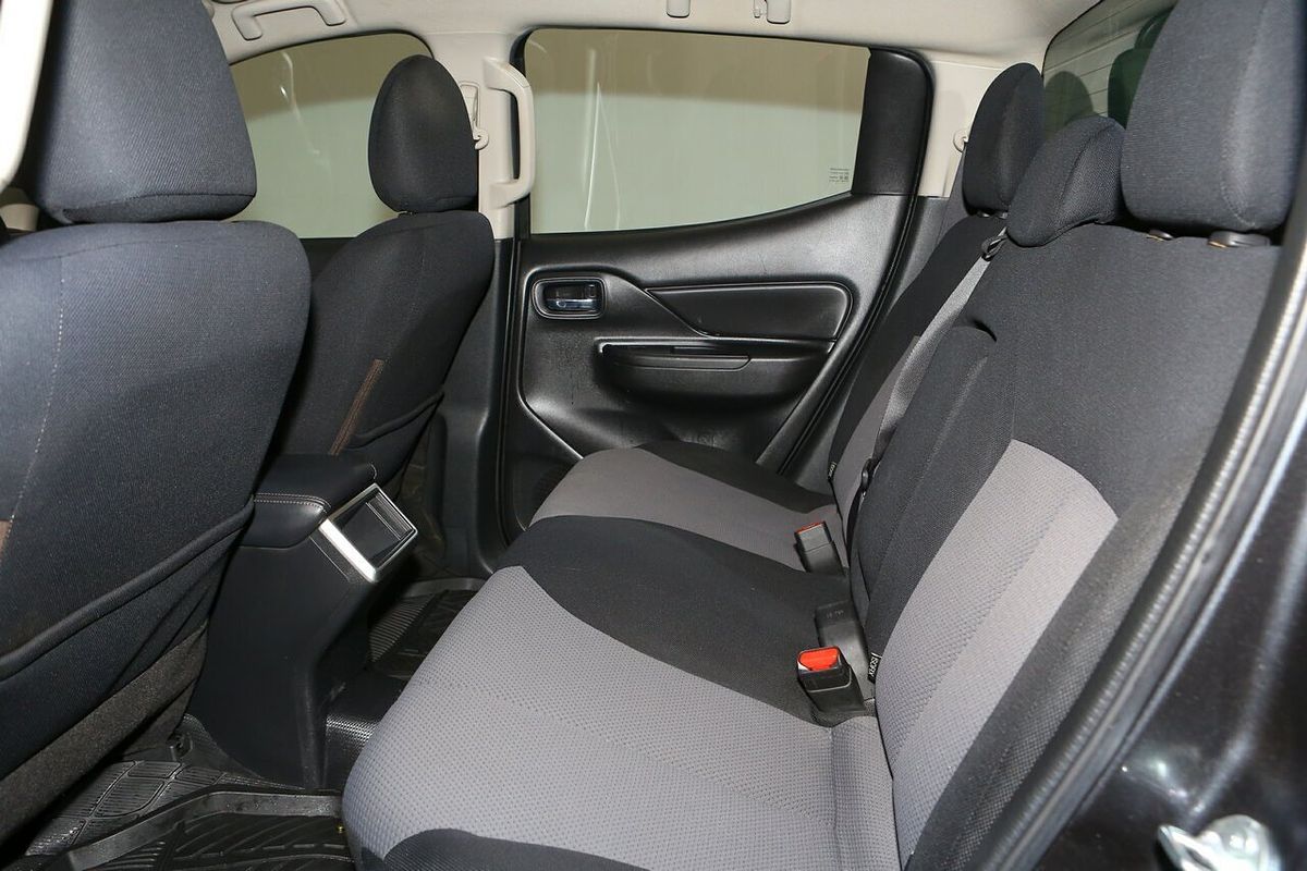2019 Mitsubishi Triton GLX+ MR 4X4