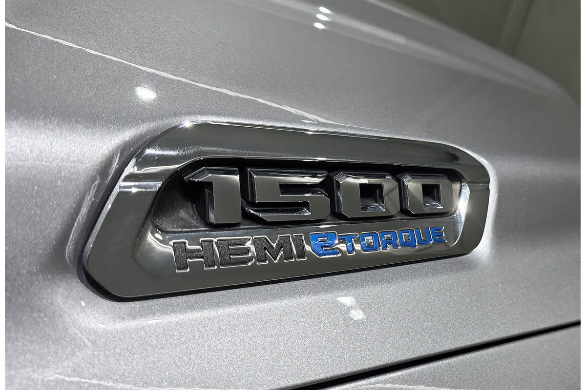 2021 RAM 1500 1500 LARAMIE (4x4) DS6P9827 4X4 SWB