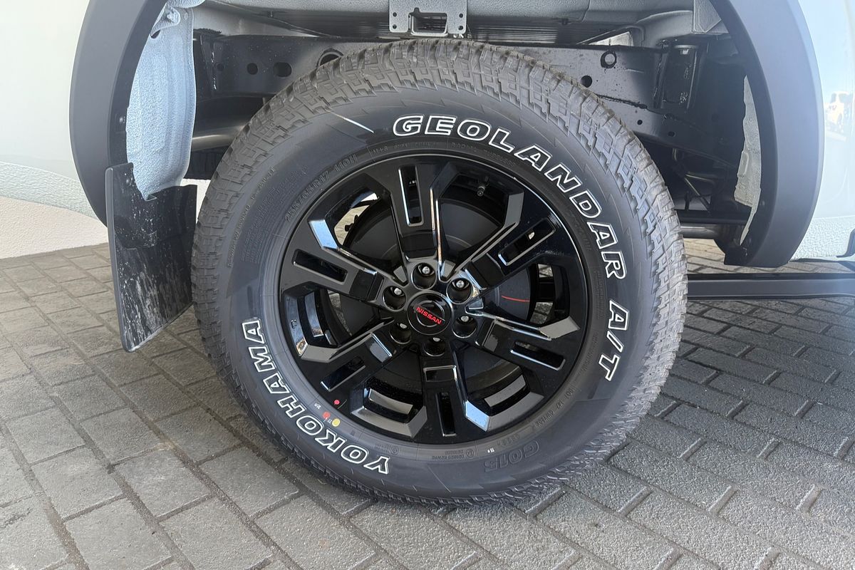 2025 Nissan Navara PRO-4X D23 4X4