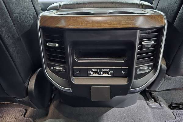 2021 RAM 1500 1500 LARAMIE (4x4) DS6P9827 4X4 SWB