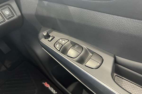 2025 Nissan Navara PRO-4X D23 4X4