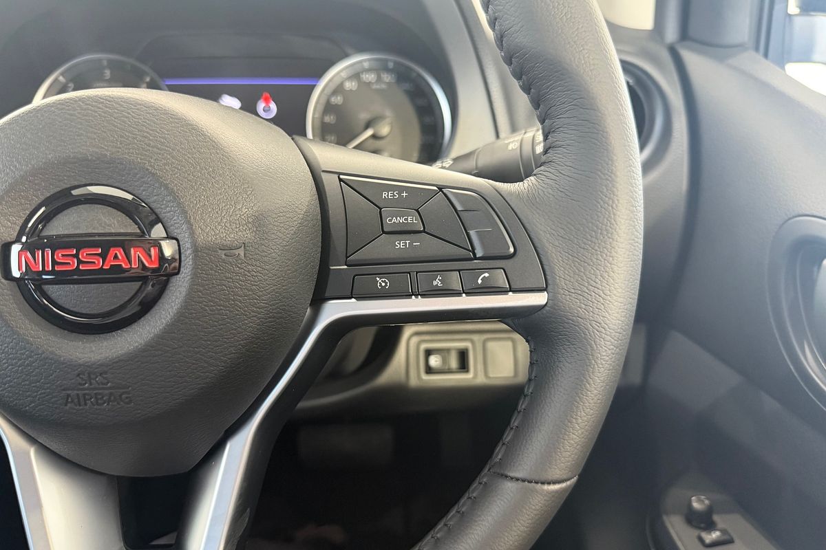 2025 Nissan Navara PRO-4X D23 4X4