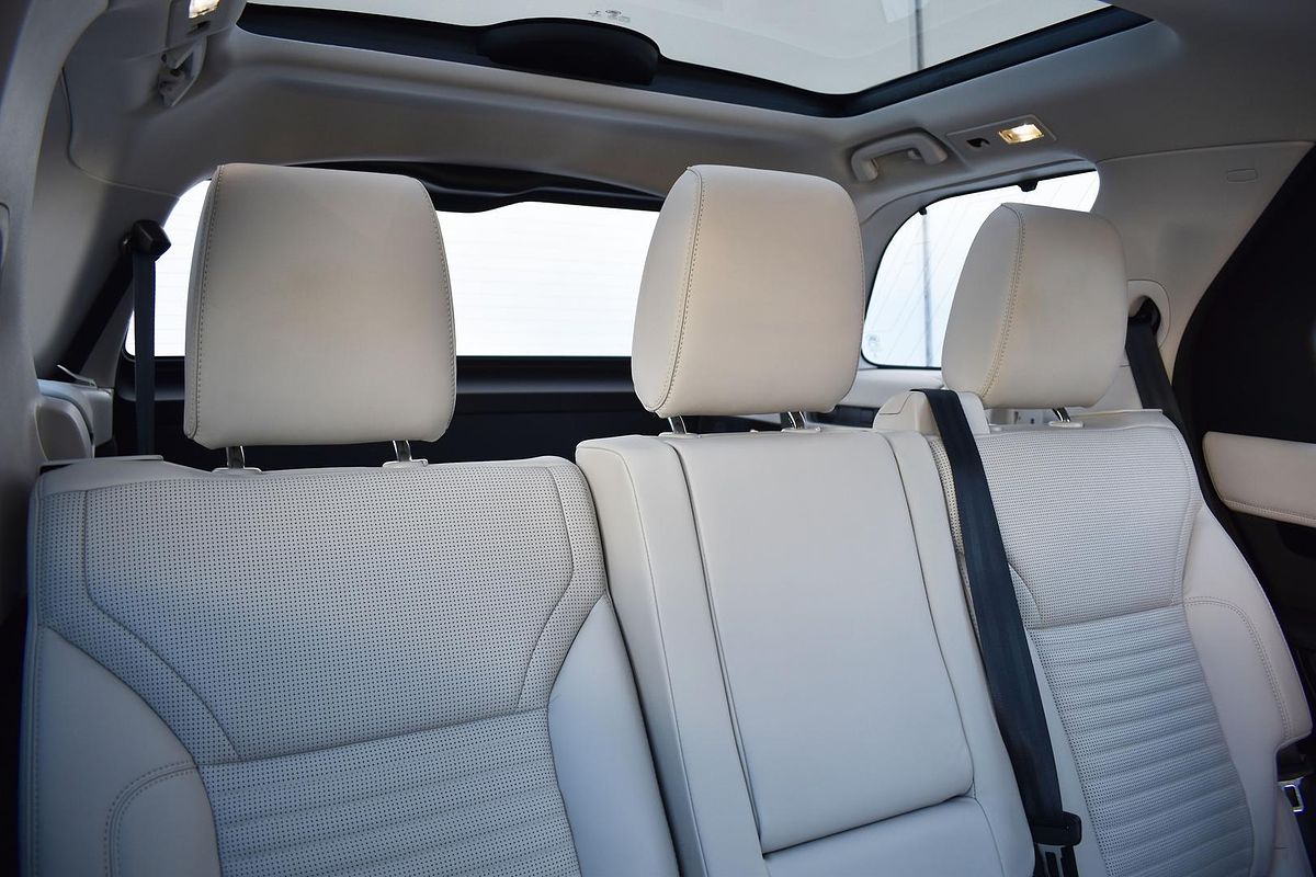 2021 Land Rover Discovery D300 HSE Series 5