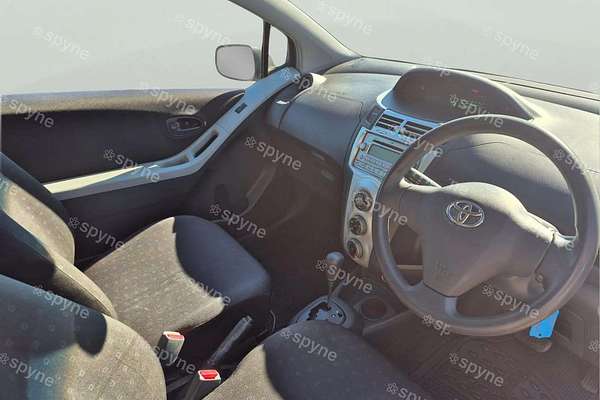 2005 Toyota Yaris YR NCP90R