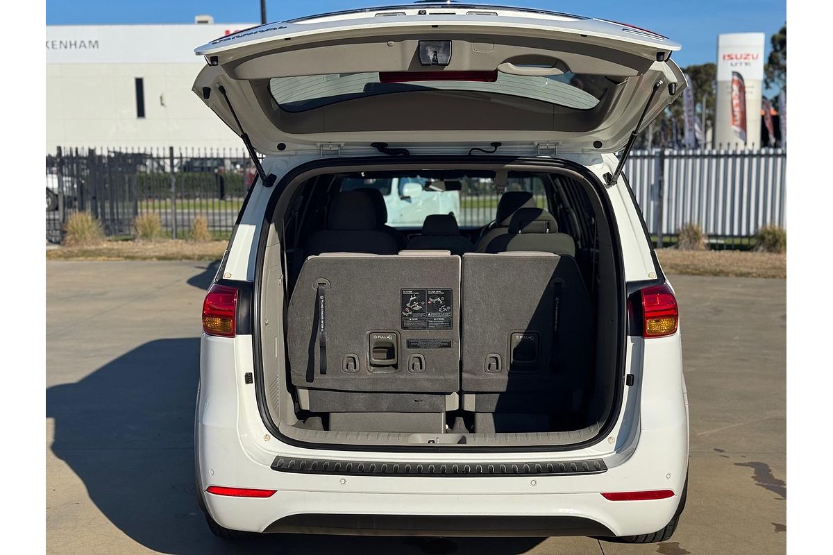 2016 Kia Carnival Si YP