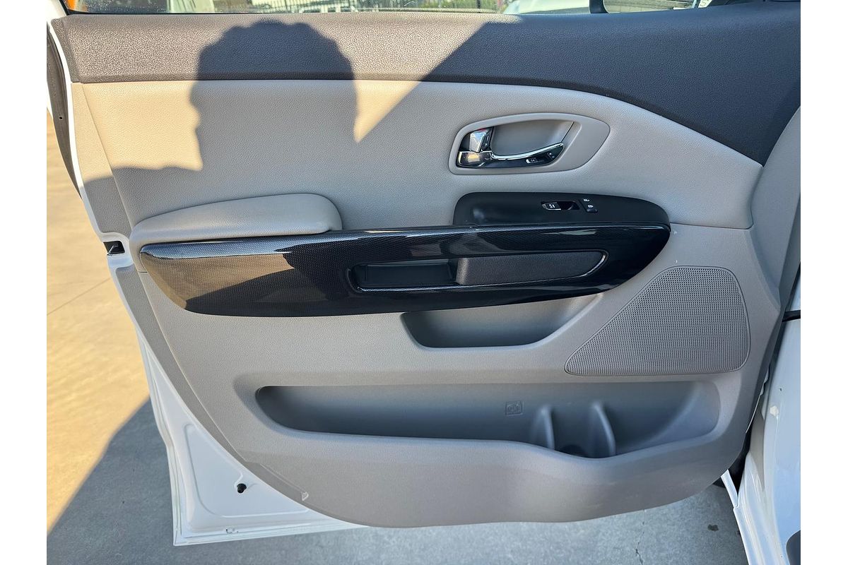 2016 Kia Carnival Si YP