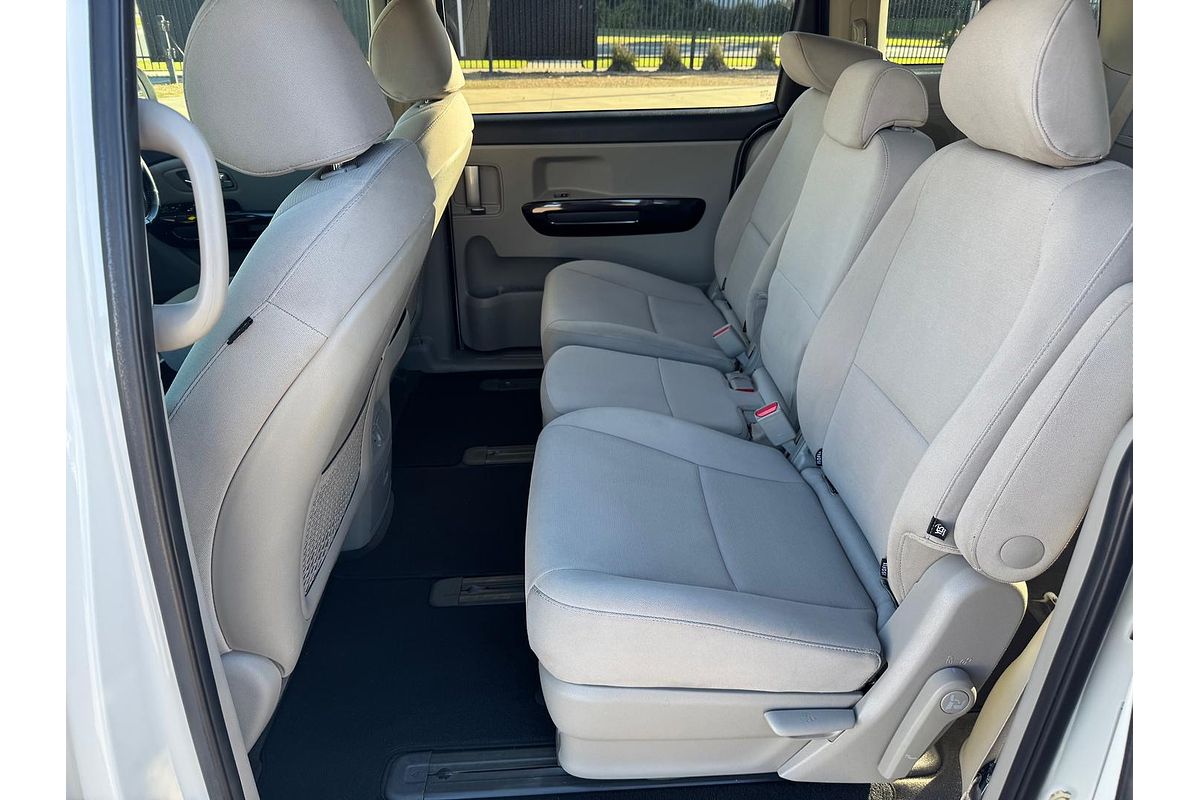 2016 Kia Carnival Si YP