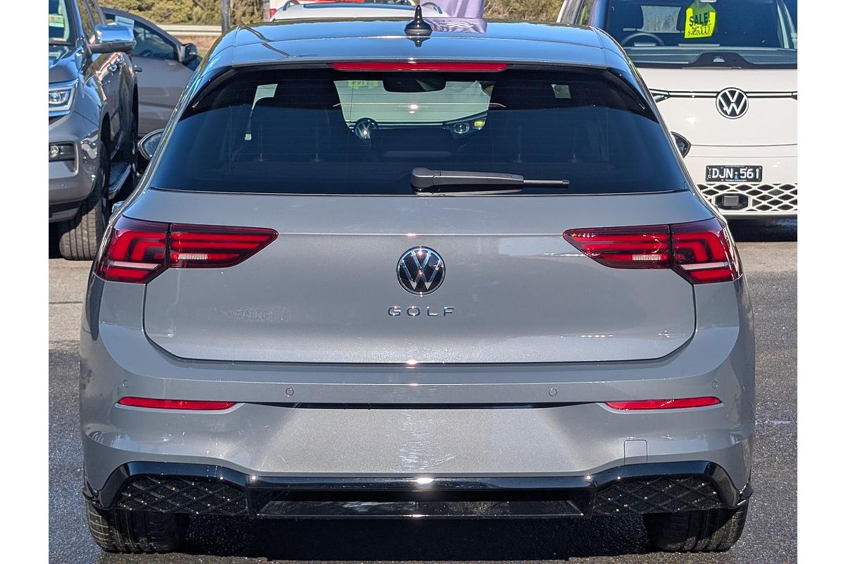 2025 Volkswagen Golf 110TSI R-Line 8.5