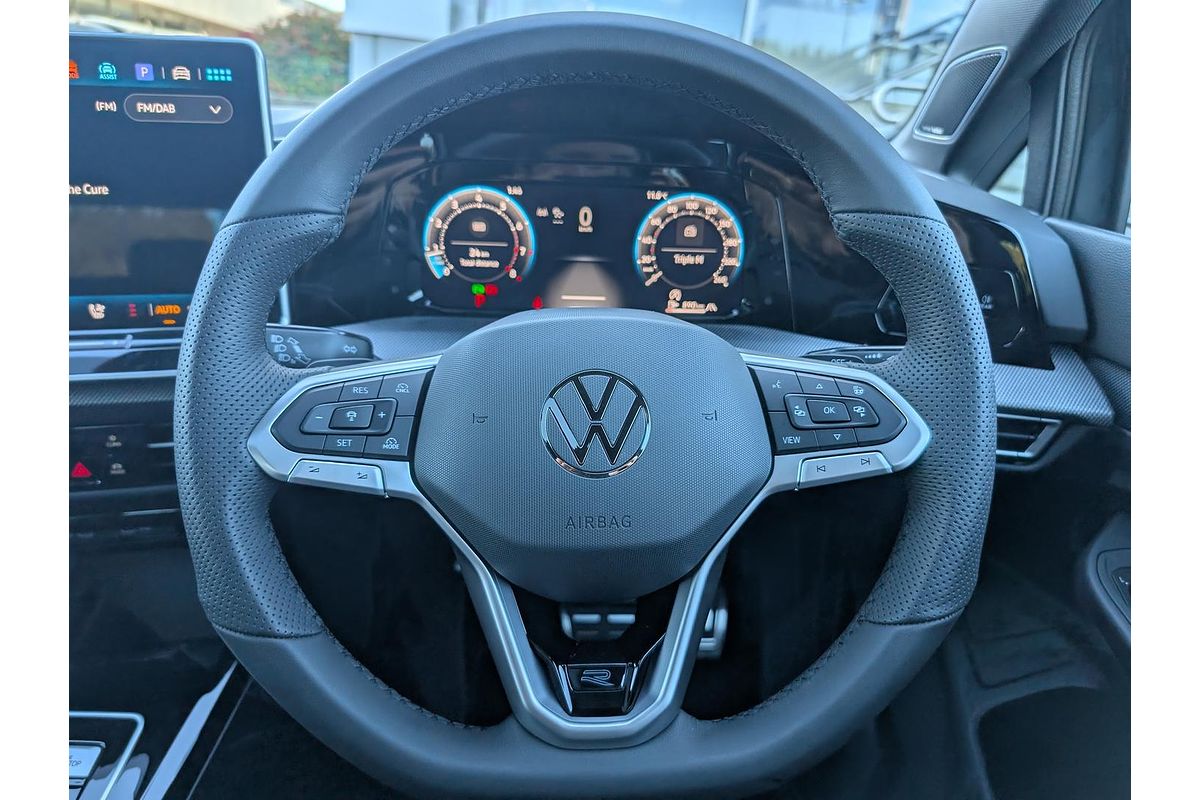 2025 Volkswagen Golf 110TSI R-Line 8.5