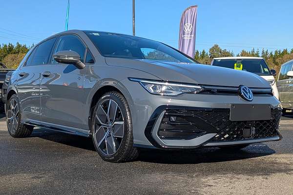 2025 Volkswagen Golf 110TSI R-Line 8.5