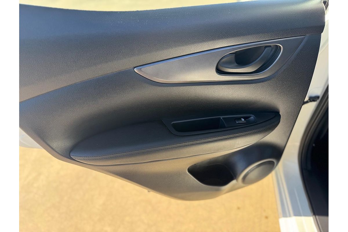 2019 Nissan QASHQAI ST J11 Series 3
