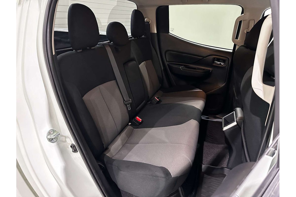 2020 Mitsubishi Triton GLX-R MR 4X4