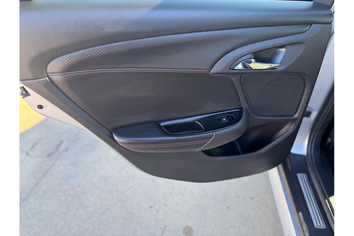 2016 Holden Commodore SV6 VF Series II