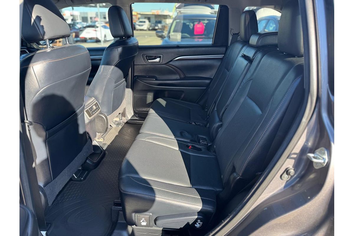 2016 Toyota Kluger Grande GSU50R