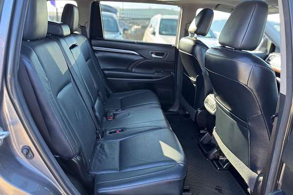 2016 Toyota Kluger Grande GSU50R