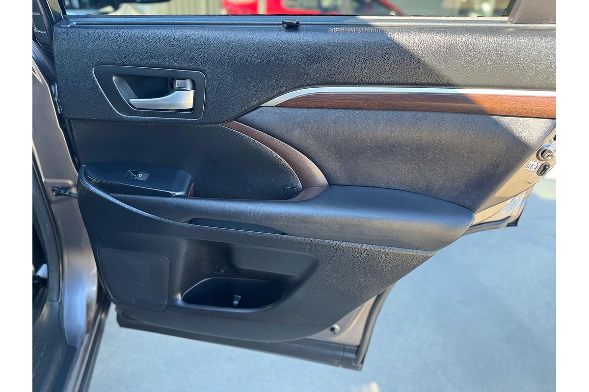 2016 Toyota Kluger Grande GSU50R