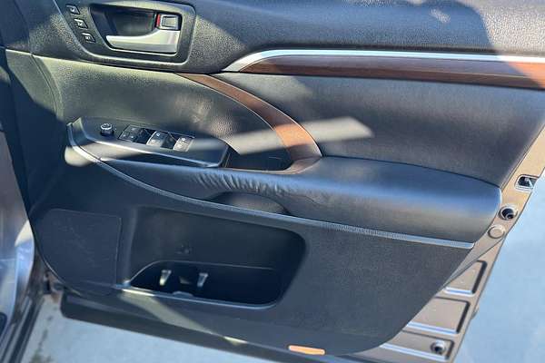 2016 Toyota Kluger Grande GSU50R