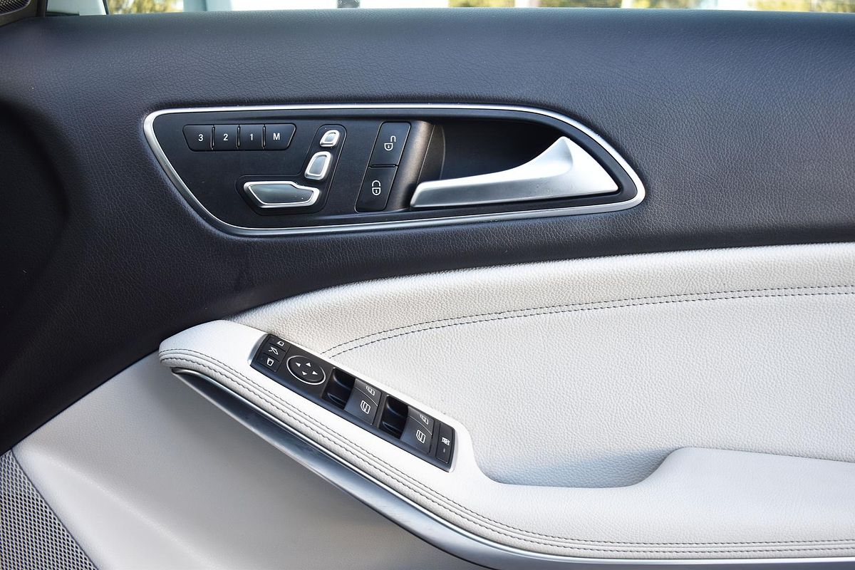 2018 Mercedes-Benz GLA-Class GLA250 X156