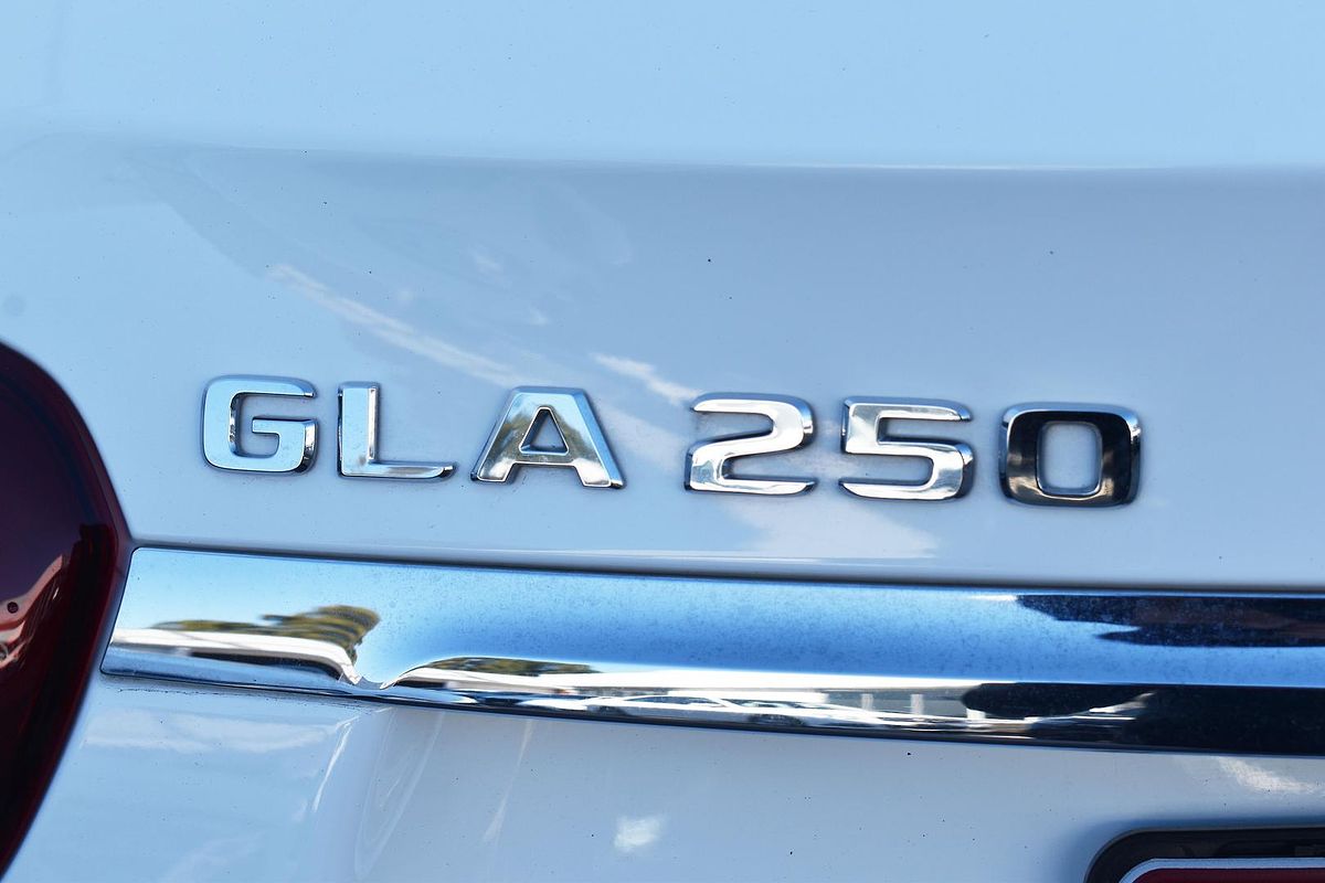 2018 Mercedes-Benz GLA-Class GLA250 X156