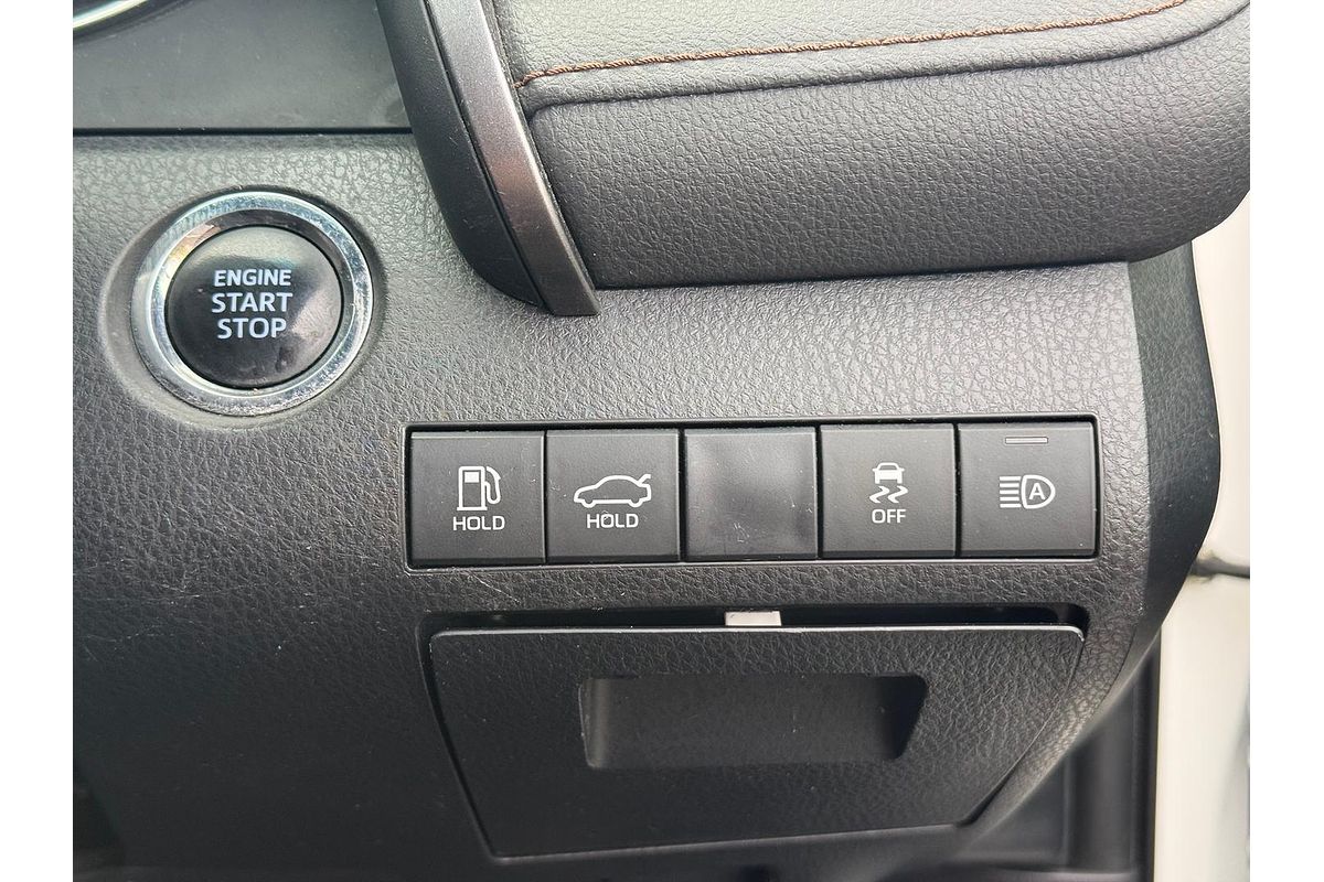 2018 Toyota Camry Ascent Sport ASV70R