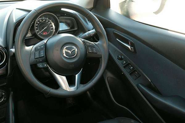 2015 Mazda 2 Maxx DJ Series