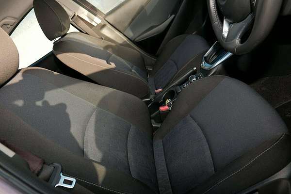 2015 Mazda 2 Maxx DJ Series