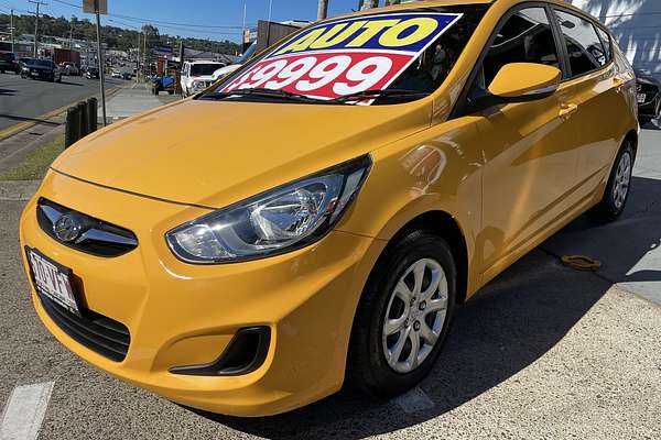 2014 Hyundai Accent Active RB2