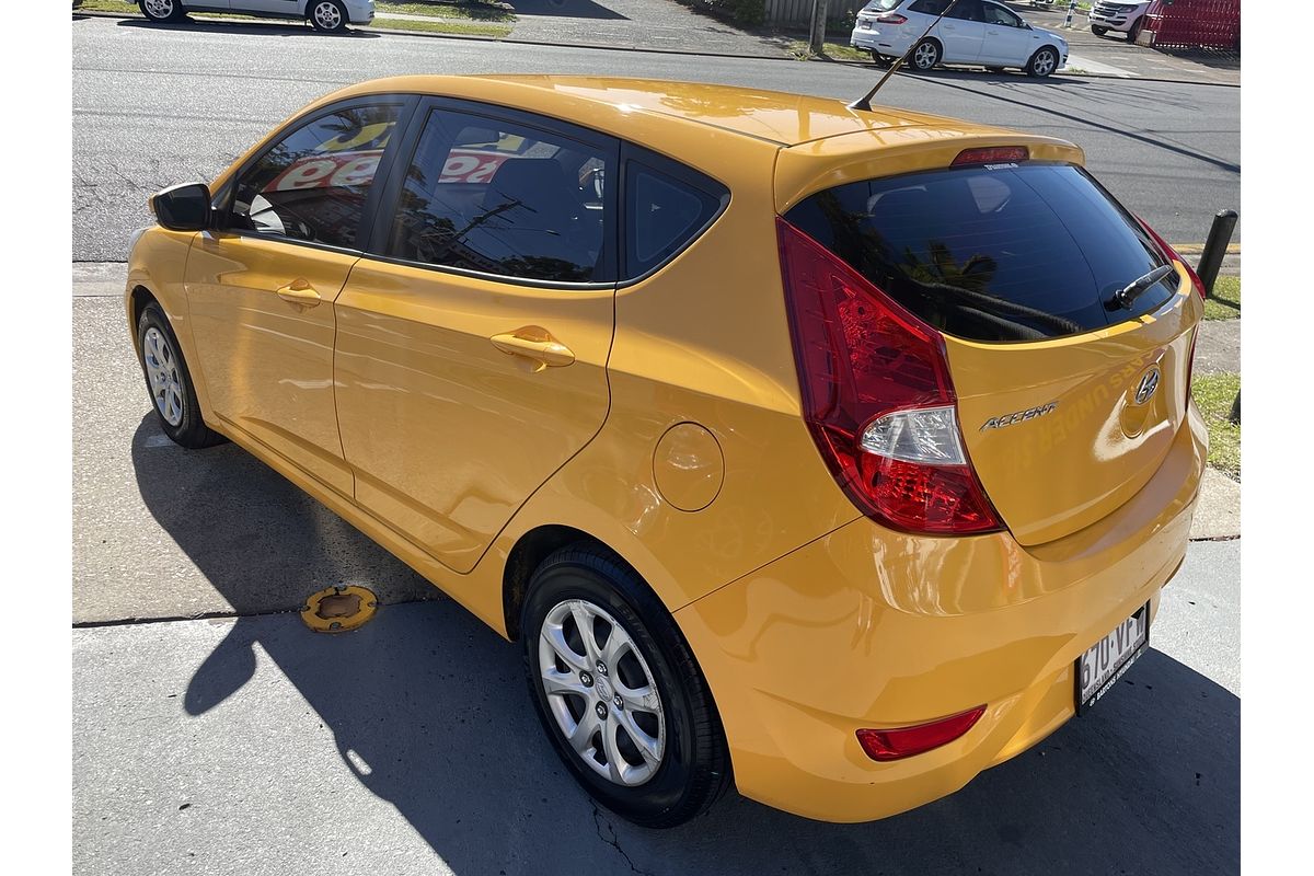 2014 Hyundai Accent Active RB2