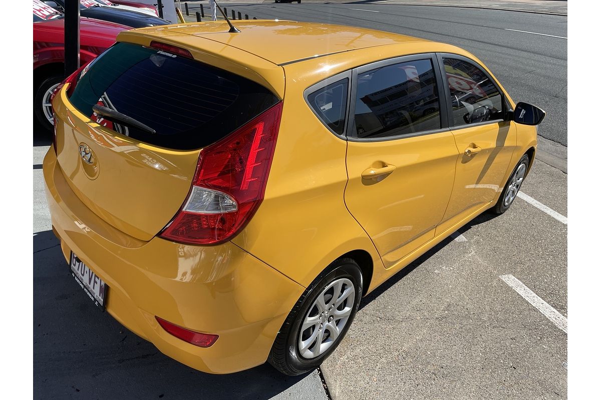 2014 Hyundai Accent Active RB2