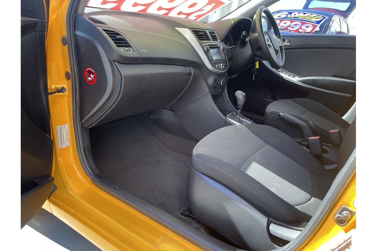 2014 Hyundai Accent Active RB2