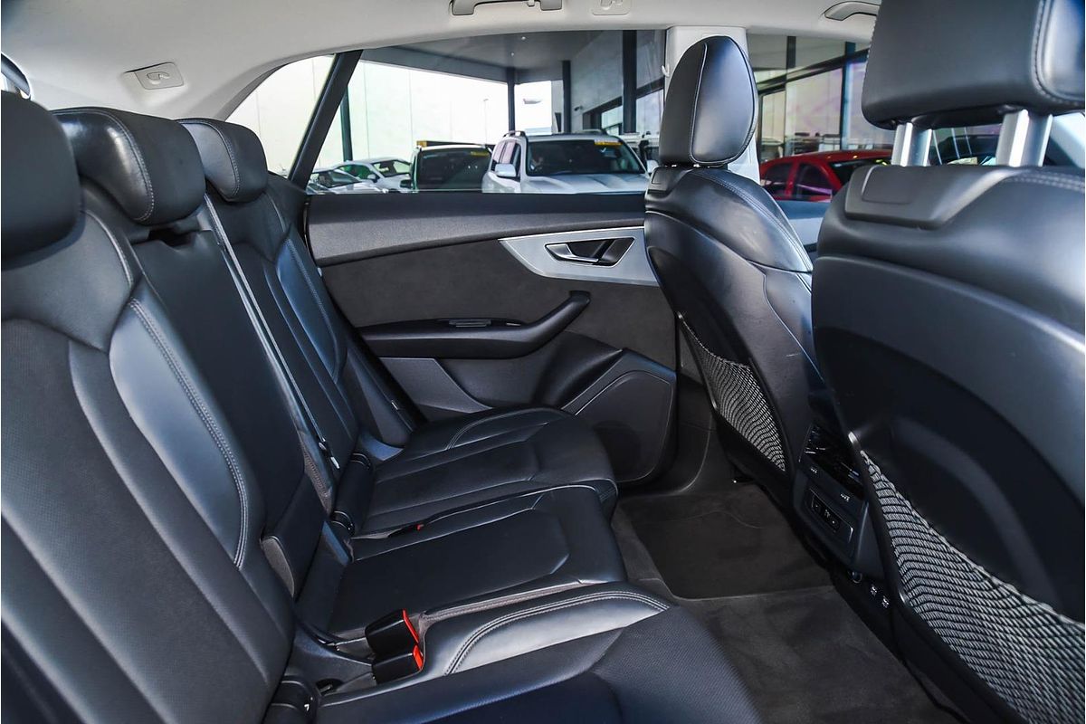2019 Audi Q8 55 TFSI F1
