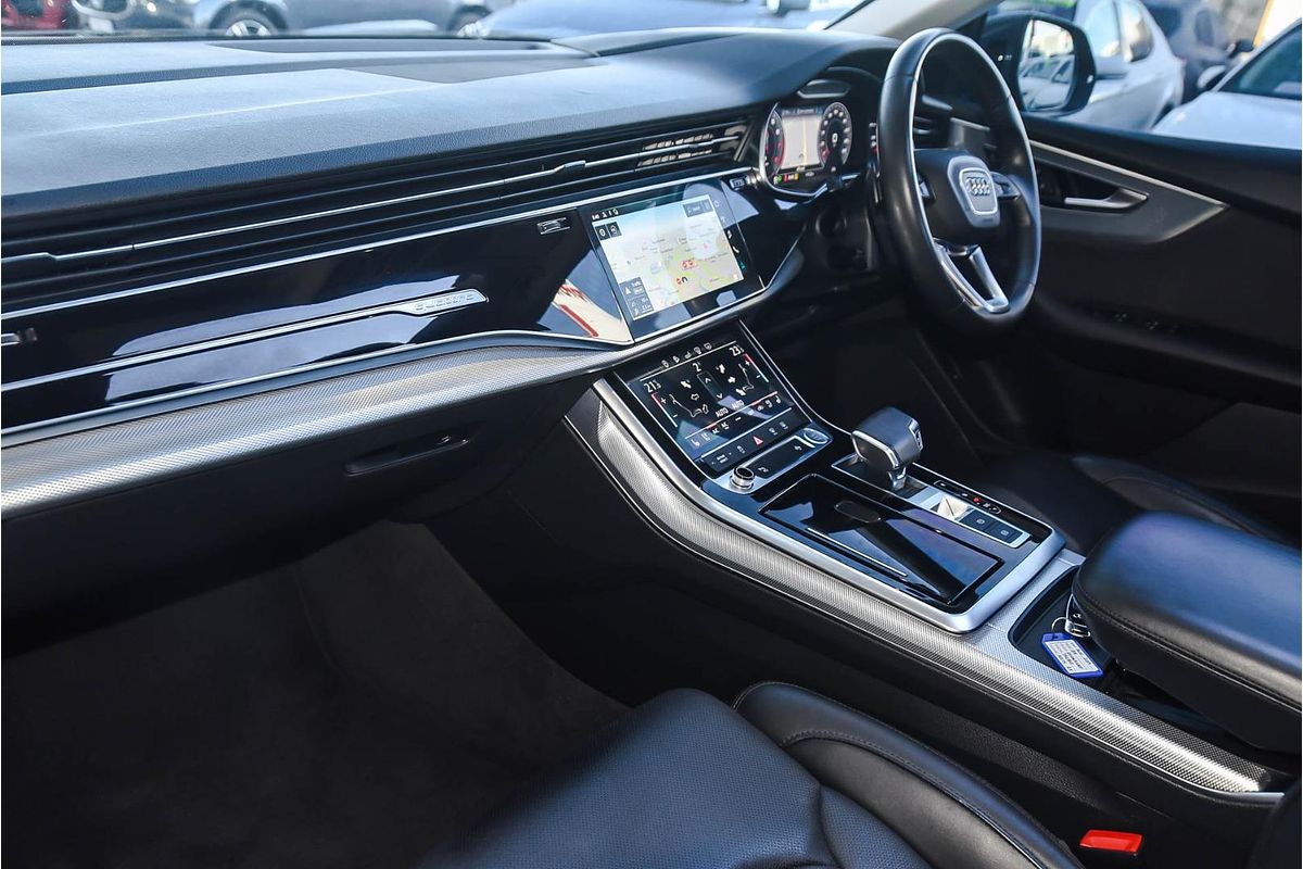2019 Audi Q8 55 TFSI F1