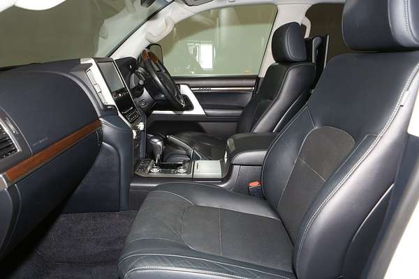 2018 Toyota Landcruiser Sahara VDJ200R
