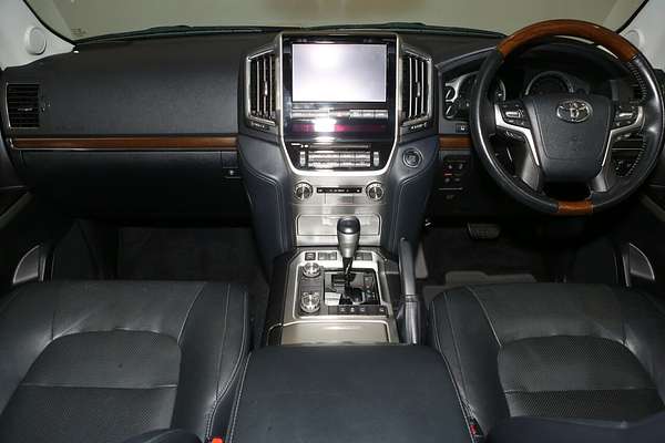 2018 Toyota Landcruiser Sahara VDJ200R
