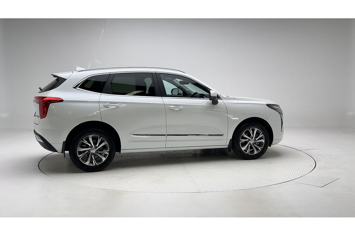 2022 Haval Jolion Lux A01