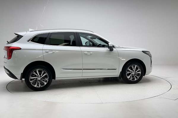 2022 Haval Jolion Lux A01