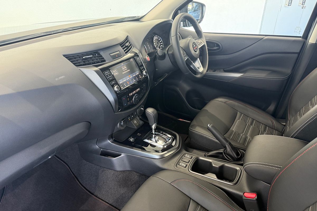 2025 Nissan Navara PRO-4X Warrior D23 4X4