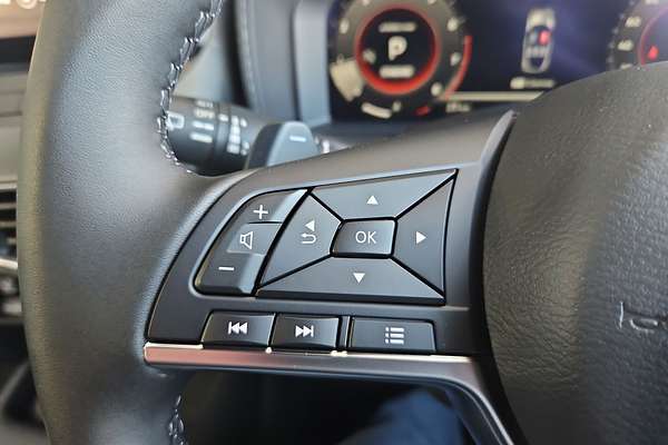 2024 Nissan JUKE ST-L F16