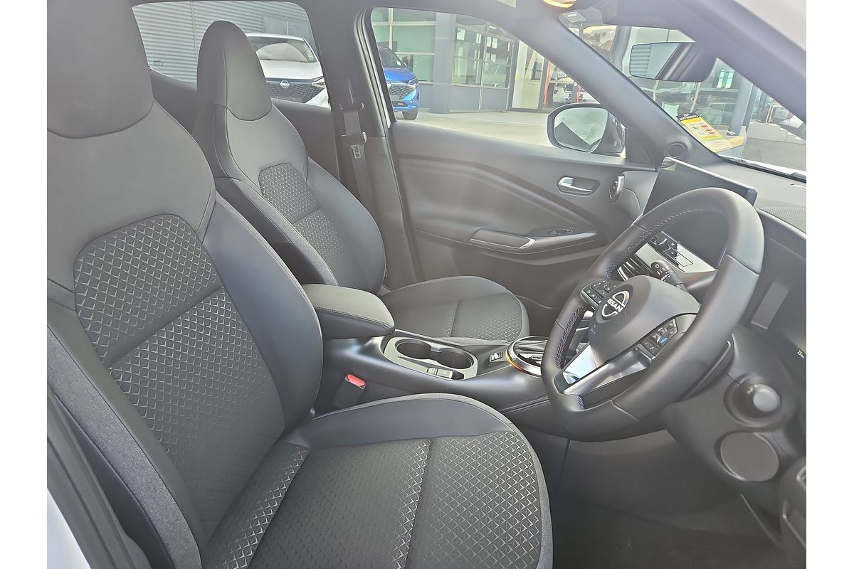 2024 Nissan JUKE ST-L F16
