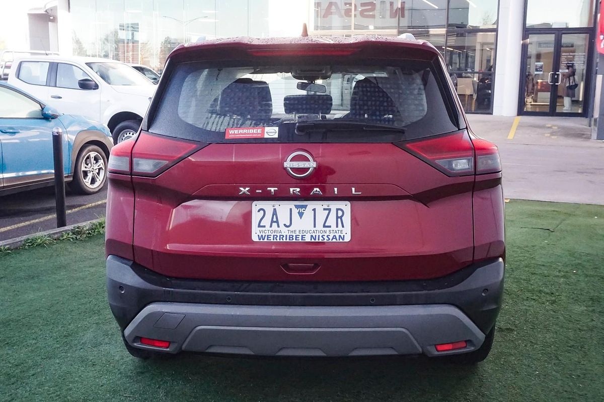 2024 Nissan X-TRAIL ST T33