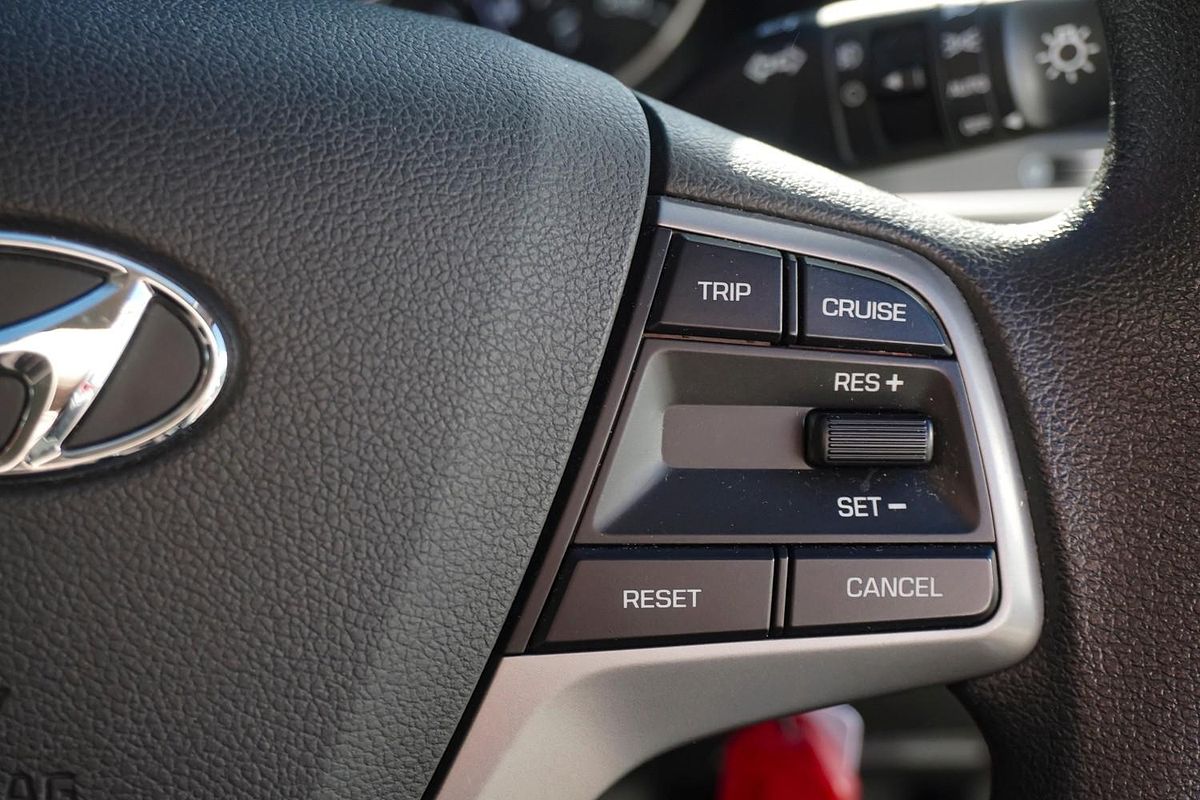 2016 Hyundai Elantra Active AD